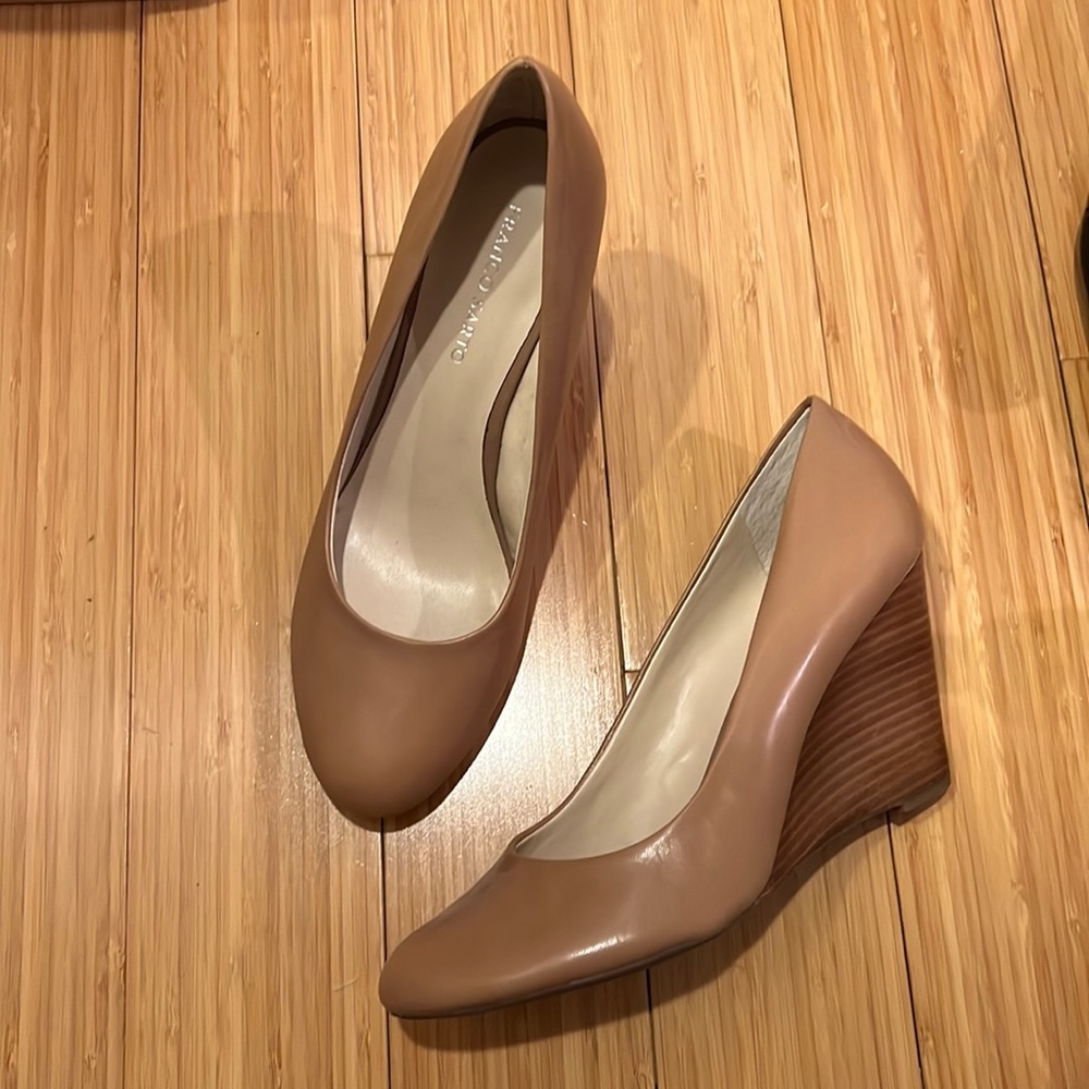 Almond Toe wedge heels Franco Sarto